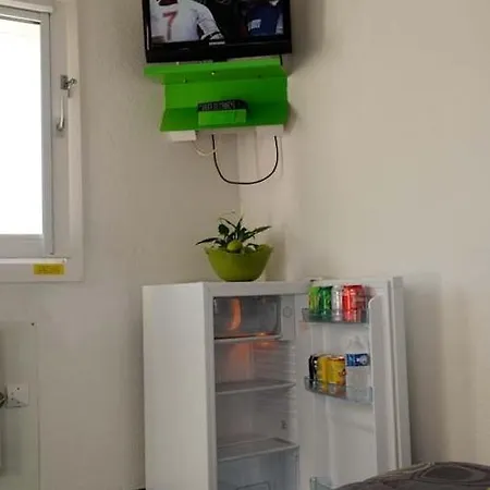 Szálloda My Kb Montélimar